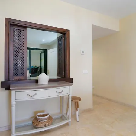 First-class Family Community. Chic Design King Bed * Estepona