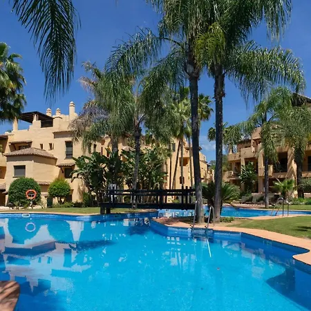 Lejlighed First-class Family Community. Chic Design King Bed Estepona